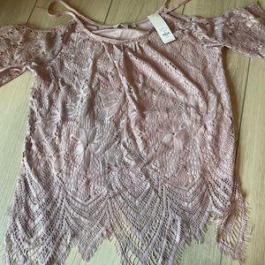 Francesca’s Blush Lace Top NWT small